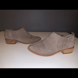 Taupe suede Aldo booties